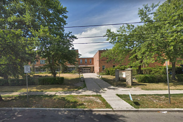 Trường Trung Học Chaminade College School – North York, Ontario, Canada